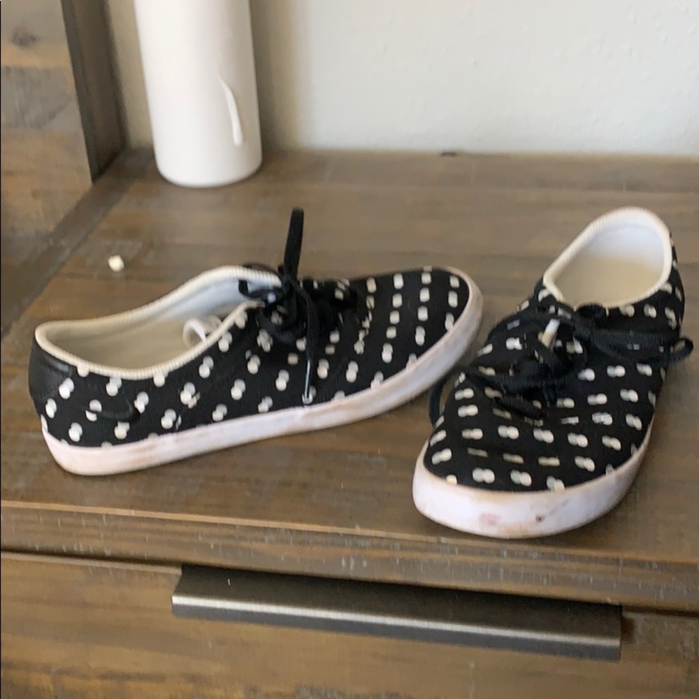 Nike polka dot shoes